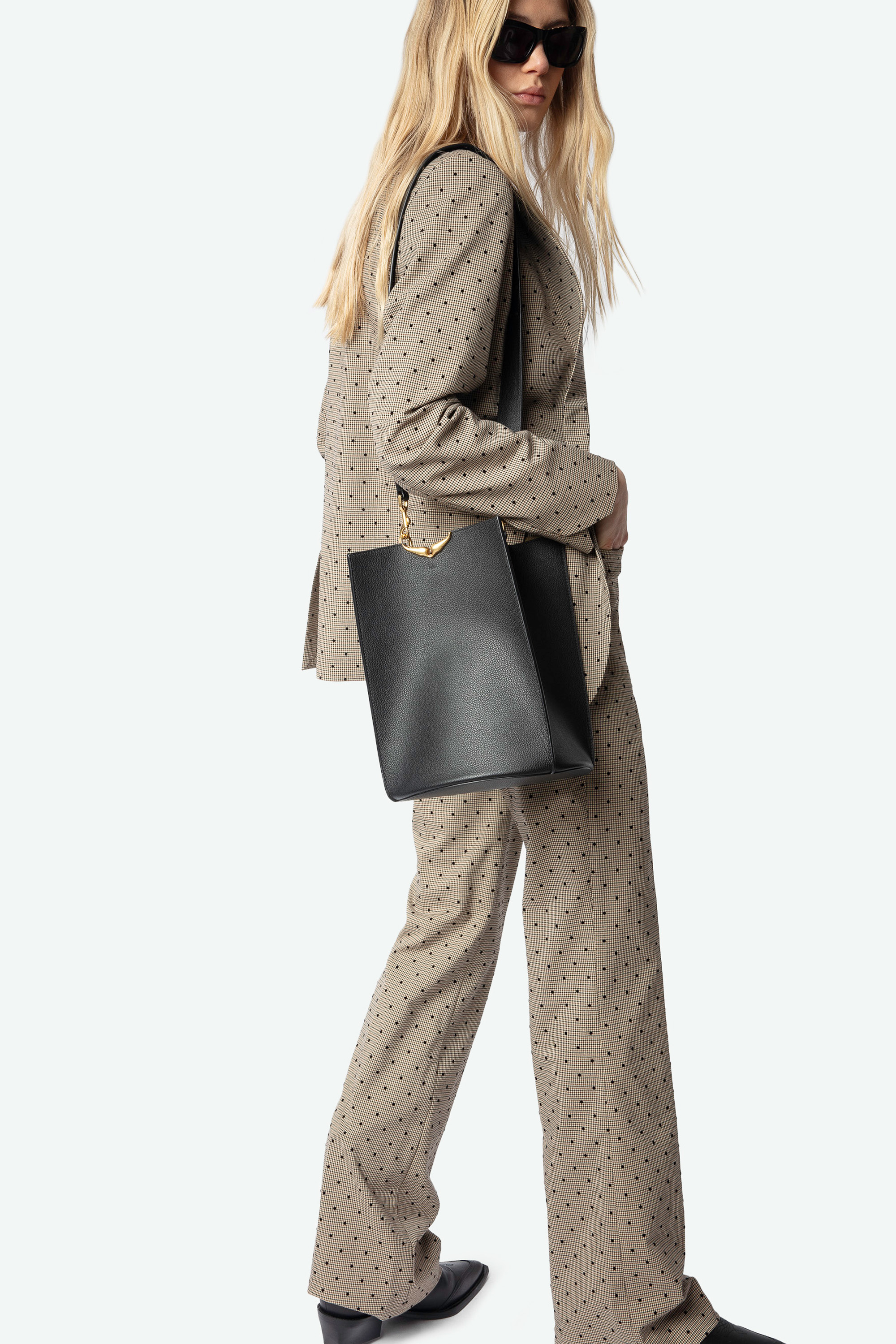 Borderline XL Bucket Bag