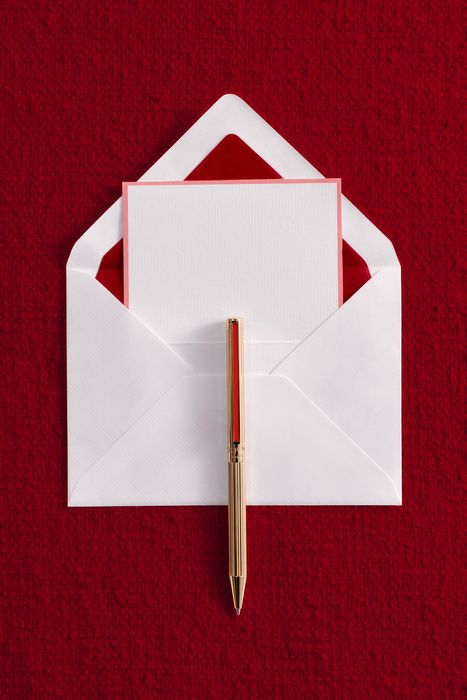 뉴 클래식 볼펜 라인 옐로골드 CB045078N